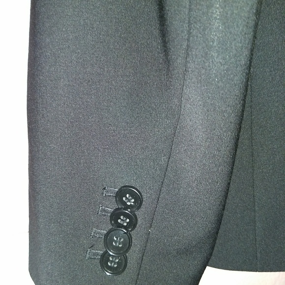 Ann Taylor modern black blazer - Picture 8 of 8